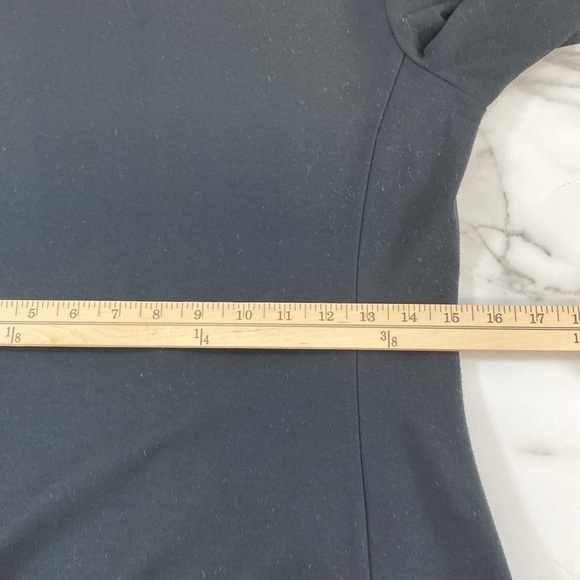 Theory‎ Mimi Q Classical Dress Womens Large Black Quilted Long Sleeve Shift Crew - Picture 12 of 13